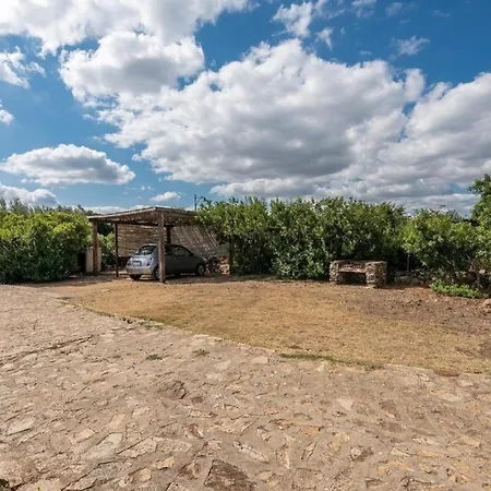 Appartement Mit Garten, Grill Und Terrasse