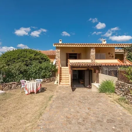 Appartement Mit Garten, Grill Und Terrasse